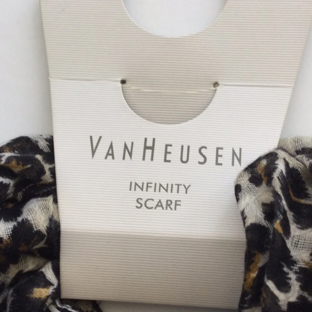 Van Heusen Leopard Scarf New color brown &black.          #286